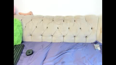 evangely15_ online show from March 5, 11:06 am