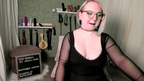 Evan Harlowe online show from October 29, 10:54 pm