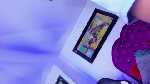 evanllelyne online show from February 13, 12:30 pm