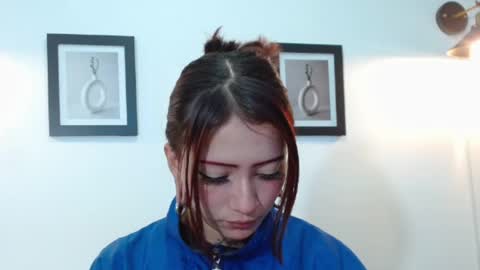 Evanssa lx online show from May 9, 9:32 pm