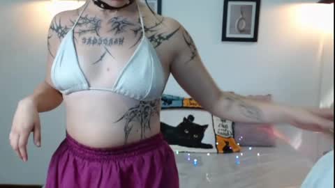 Evanssa lx online show from December 15, 3:52 pm