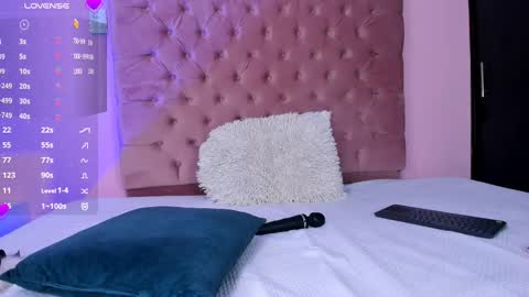 Snapshot of evaolimpo chatting on February 24, 7:41 pm Eva Olimpo online show from February 24, 7:41 pm