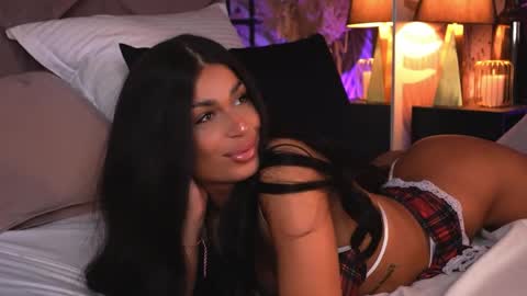 EvaRhea online show from April 7, 4:47 am