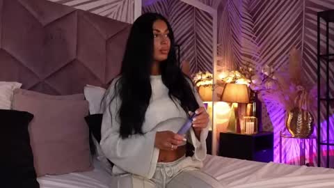 EvaRhea online show from May 18, 2:54 am