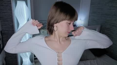 Eva online show from June 2, 7:38 pm