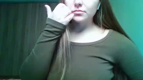 evasapples2026 online show from January 18, 1:09 pm