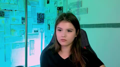 Snapshot of evathopson chatting on September 27, 12:36 pm Eva  next stream -  - 1600 UTC2000  online show from September 27, 12:36 pm
