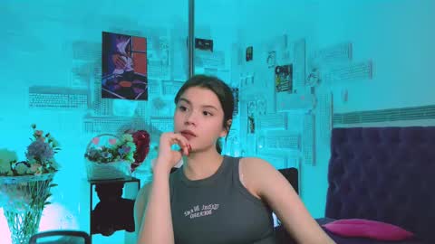 Snapshot of evathopson chatting on March 1, 3:38 pm Eva  next stream -  - 1600 UTC2000  online show from March 1, 3:38 pm