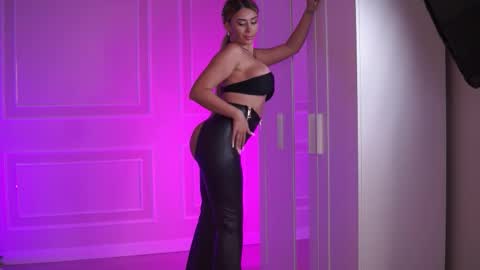 Eva online show from November 12, 10:45 pm