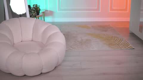 Eva online show from December 4, 10:09 pm