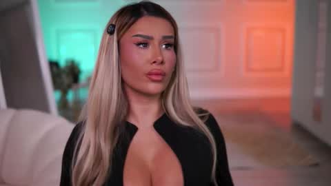 Eva online show from November 23, 8:40 pm