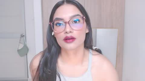 Eve Rox18 online show from June 24, 11:45 pm