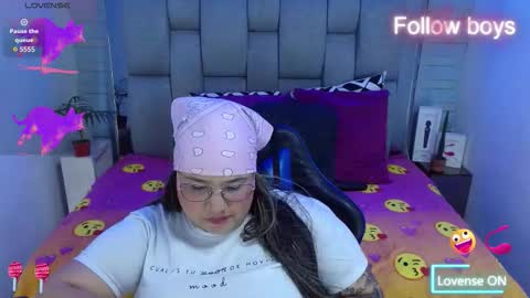 evelin zaens online show from December 14, 4:52 am