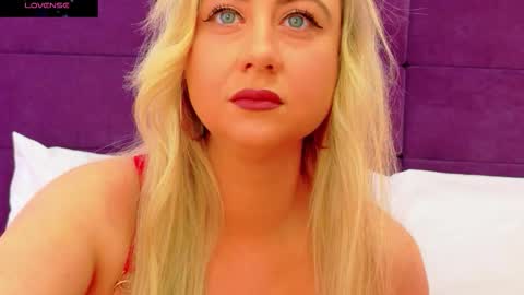 EvelinHill online show from January 19, 5:06 am