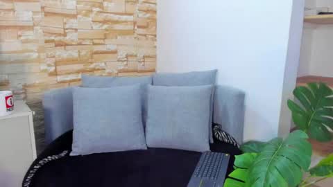 evelyn__rose1 online show from August 6, 2:20 am