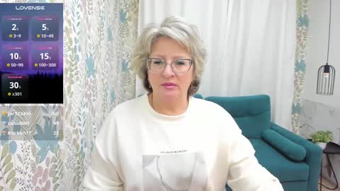 Evelyn online show from March 10, 8:17 am