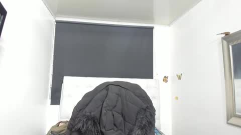 Snapshot of evelynesex chatting on October 16, 2:55 am Evelyne online show from October 16, 2:55 am