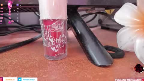 LAURA SOFIA  INDEPENDENT MODEL FOLLOW ME NOW ALMOST 10000 FOLLOWERS online show from October 9, 6:02 pm