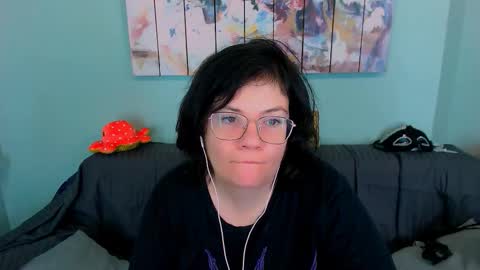 Everly online show from March 1, 1:59 pm