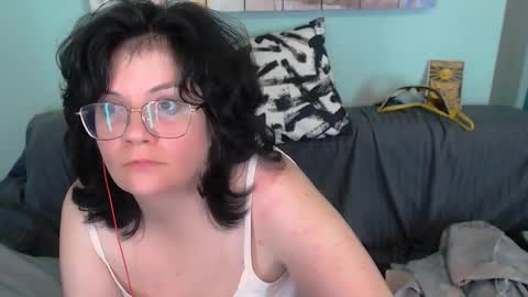 Snapshot of everly_rays chatting on September 22, 7:51 pm Everly online show from September 22, 7:51 pm