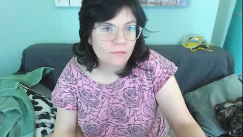 Snapshot of everly_rays chatting on January 31, 3:09 am Everly online show from January 31, 3:09 am