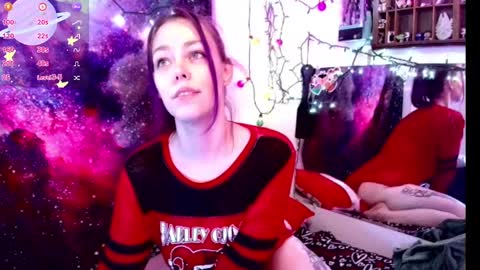 Evie online show from February 27, 12:56 pm