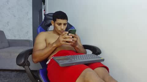 luis online show from October 29, 11:27 pm