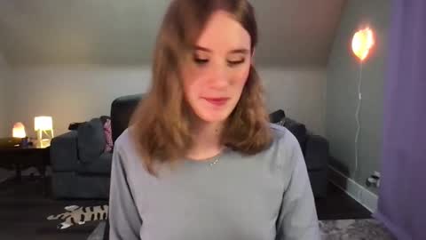 Evie3 online show from December 6, 8:56 pm