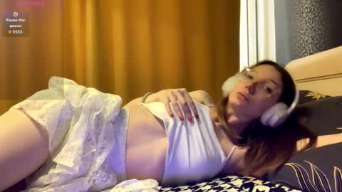 Snapshot of evonnesilvestre chatting on September 10, 9:54 am Eva online show from September 10, 9:54 am