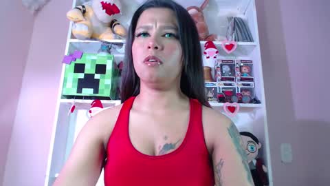 Im Evy online show from March 4, 7:11 pm