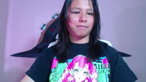 Im Evy online show from December 19, 4:24 pm