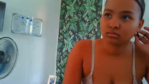 courtney online show from March 13, 7:11 am