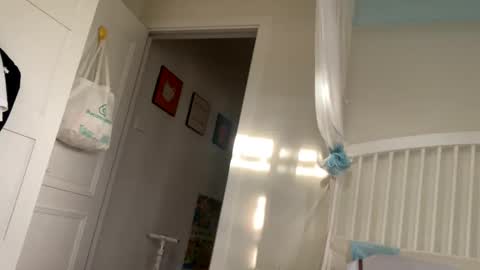 Snapshot of exhibitionism44 chatting on September 20, 9:01 am exhibitionism44 online show from September 20, 9:01 am