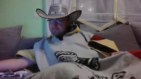 mi insta maddin 5011 online show from January 7, 7:08 pm