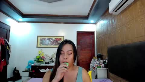 Snapshot of exotic_angel69 chatting on March 9, 7:45 am voloptous mommy angel online show from March 9, 7:45 am