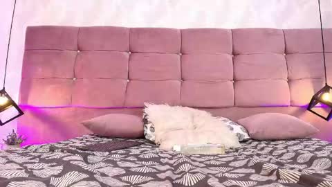 Aura online show from June 6, 7:03 am