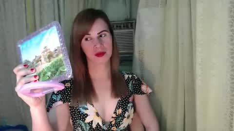 Snapshot of exoticbabes chatting on February 9, 6:01 am exoticbabes online show from February 9, 6:01 am