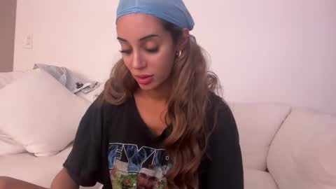 exoticcbabyy online show from December 5, 3:17 am