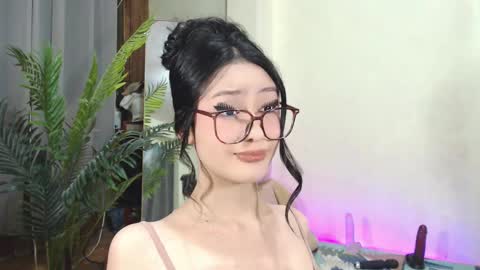 Candy  online show from March 4, 3:15 pm