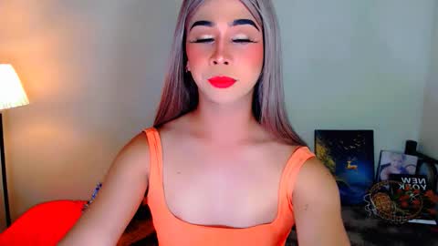 expensive_elise online show from March 3, 1:07 pm
