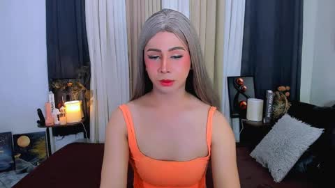 expensive_elise online show from May 8, 4:56 pm