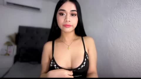 chloee online show from July 13, 5:16 pm