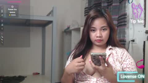 expnsivelj online show from April 1, 4:04 pm