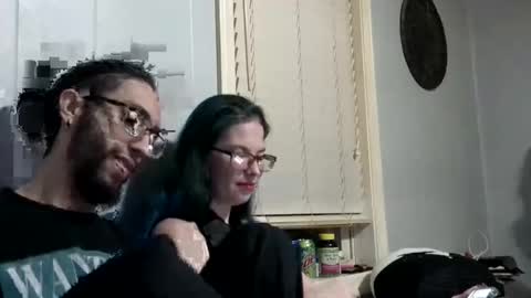 Snapshot of extaticxx chatting on December 7, 4:59 am Extrastatic94 online show from December 7, 4:59 am