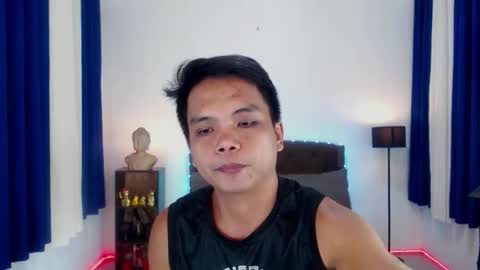 Snapshot of extraservice69menx chatting on October 21, 6:00 pm JOHNDAVE online show from October 21, 6:00 pm