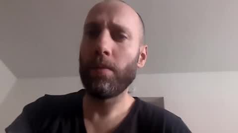 eyechosebb online show from November 9, 5:15 pm