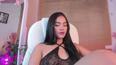 Snapshot of eyleen_lee_ chatting on January 12, 11:47 pm Eyleen online show from January 12, 11:47 pm