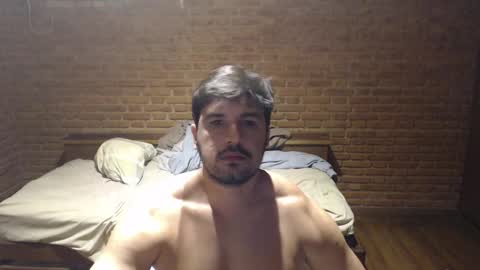 fabio_rodrigues online show from December 29, 1:56 am