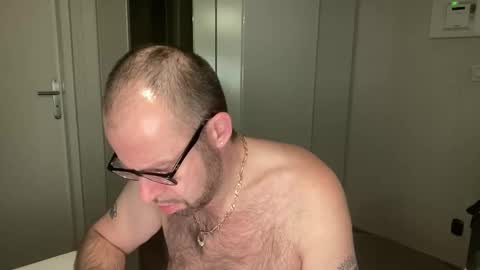 fabiothick online show from October 11, 8:34 pm