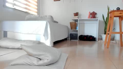 -  A N D E R online show from March 30, 7:47 pm